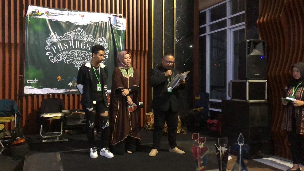 Peringati Sumpah Pemuda ke-95, Pasanggiri Pop Sunda IV se-Kabupaten Bandung Sukses Digelar