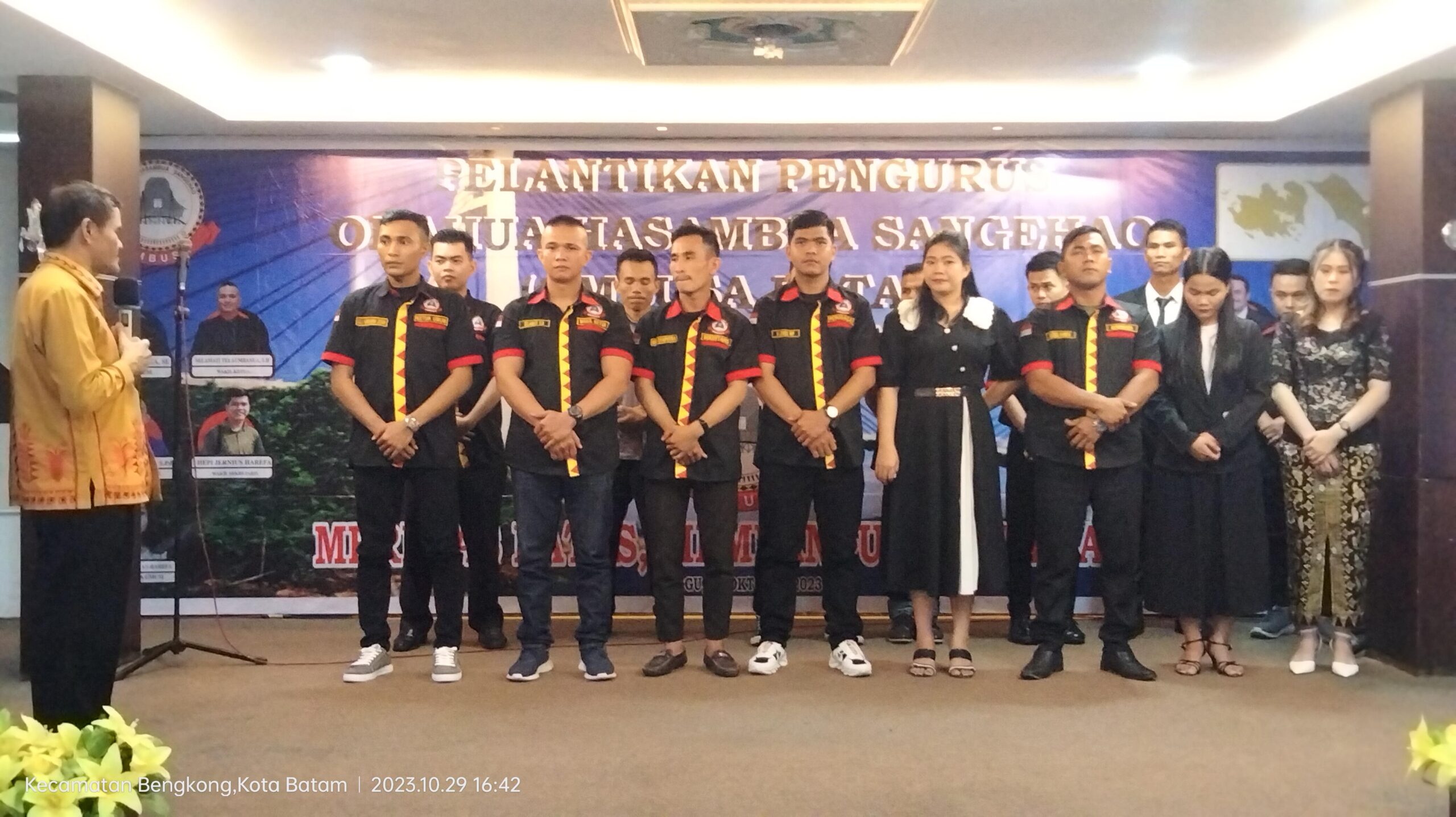 Pelantikan Pengurus Orahua Hasambua Sangehao Periode 2023 - 2028 telah Resmi Dilantik Oleh Ketua DPC HIMNI Batam