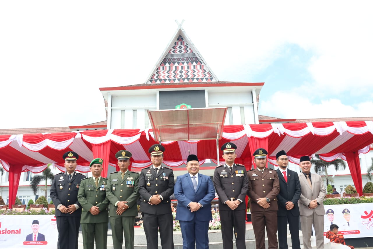 Jadi Irup Hari Pahlawan ke-78, Bupati Tapsel Ajak Masyarakat Perangi Kemiskinan dan Kebodohan