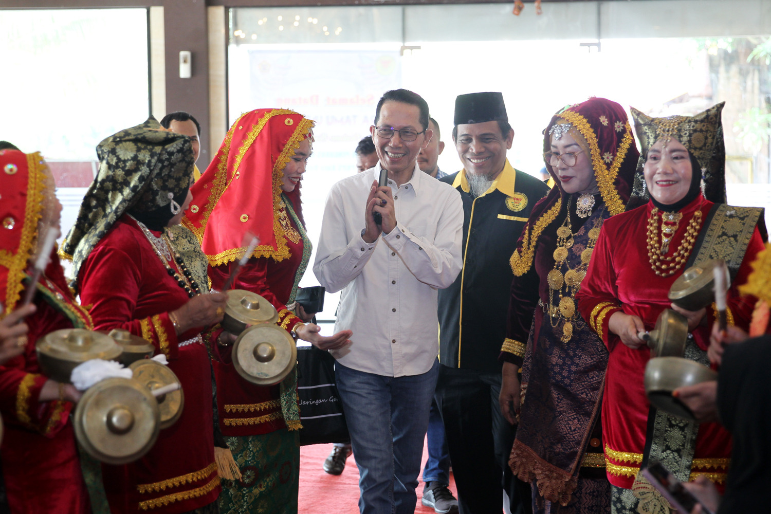 Amsakar Achmad Hadiri Pengukuhan Pengurus Bundo Kanduang PKPS Kota Batam Periode 2023-2028 : Harus Bisa Bersinergi
