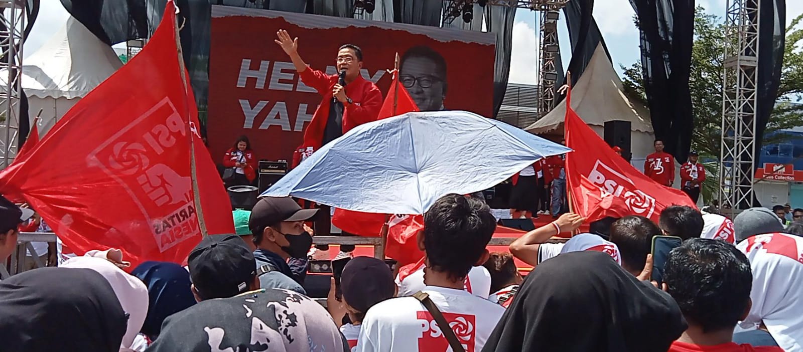 Puluhan Ribu Simpatisan Sambut Kehadiran Ketum PSI di MB2 Batam