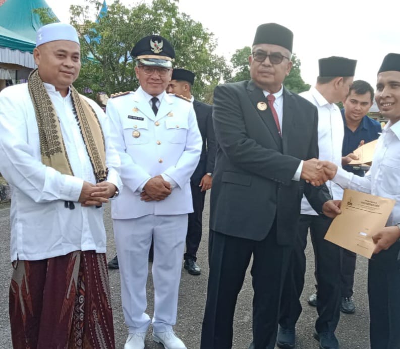 Pj Gubernur Aceh Bustami Hamzah Ziarah Ke Makam Syekh Hamzah Fansuri