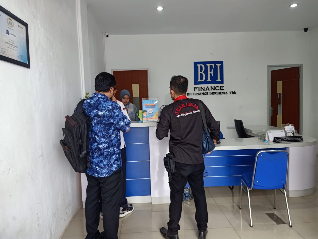Tanpa Sepengetahuan Pemiliknya, Bambang Dihubungi Pihak Finance Bahwa Mobil Ditarik, Team Libas dan LPKNI Datangi BFI
