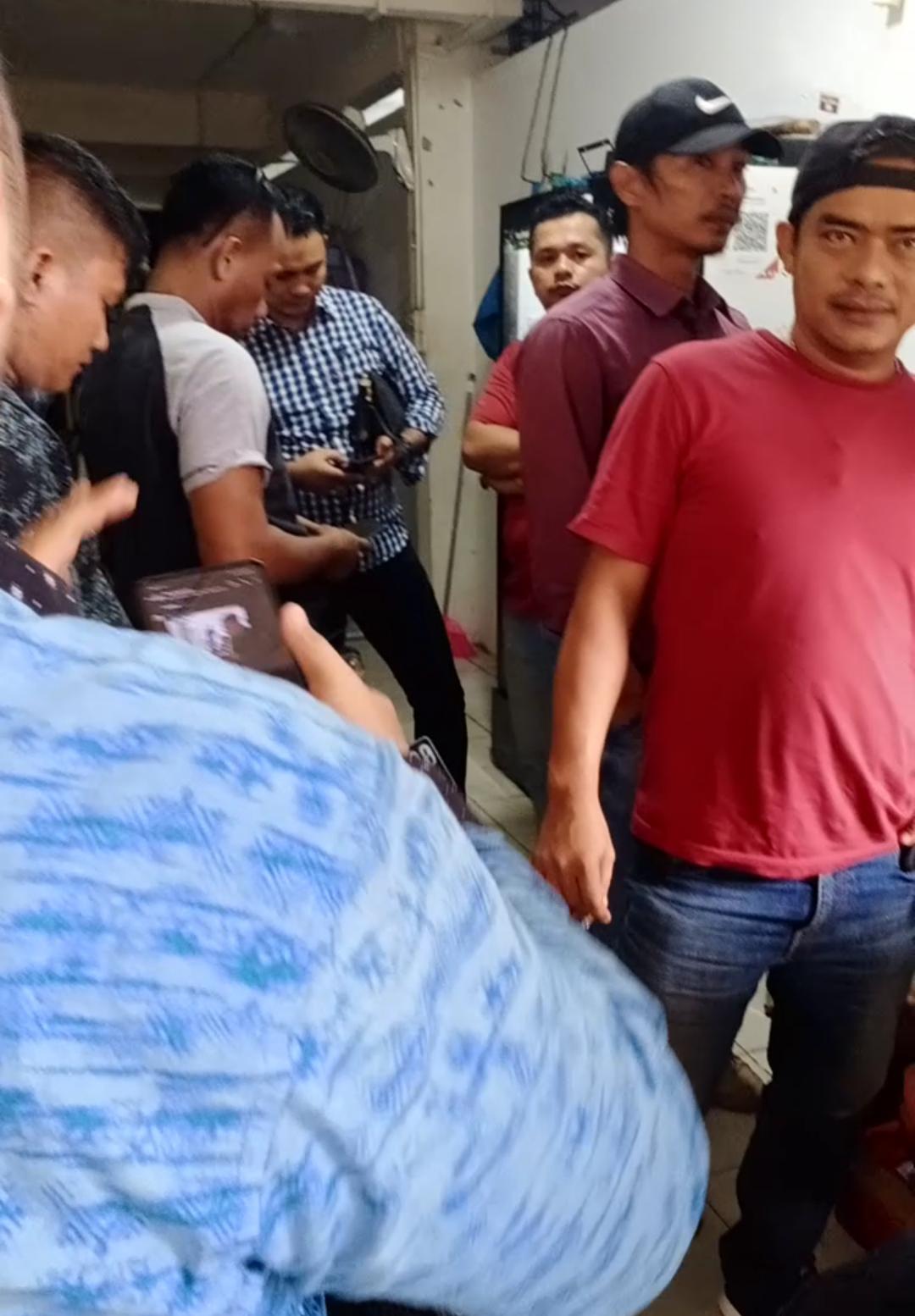 Diduga Penyewa Ruko di Blok D Graha Legenda Langgar Pasal 167 KUHP, Sejumlah OTK Datangi lokasi untuk Gagalkan Pengosongan