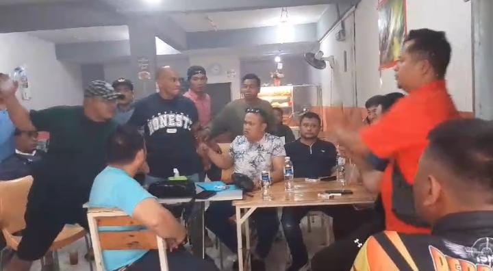 Pengacara muda, Saferiyusu Hulu, SH, MH, resmi melaporkan segerombolan orang, yang mengaku dari Organisasi GRIB, yang di bawah naungan Hercules