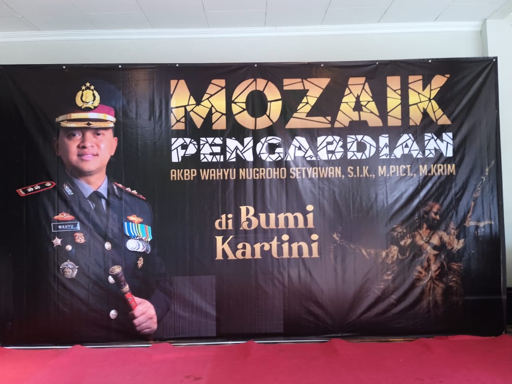 Kapolres Jepara Luncurkan ‘Mozaik Pengabdian di Bumi Kartini’, Apa Isinya? Launching Buku ‘Mozaik Pengabdian Di Bumi Kartini’, AKBP Wahyu : Semoga Bisa Bermanfaat Dan Menginspirasi Bagi Masyarakat