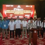 Ketua KPU Kota Payakumbuh, Wizri Yasir Memimpin Pembacaan Deklarasi Pemilu Damai