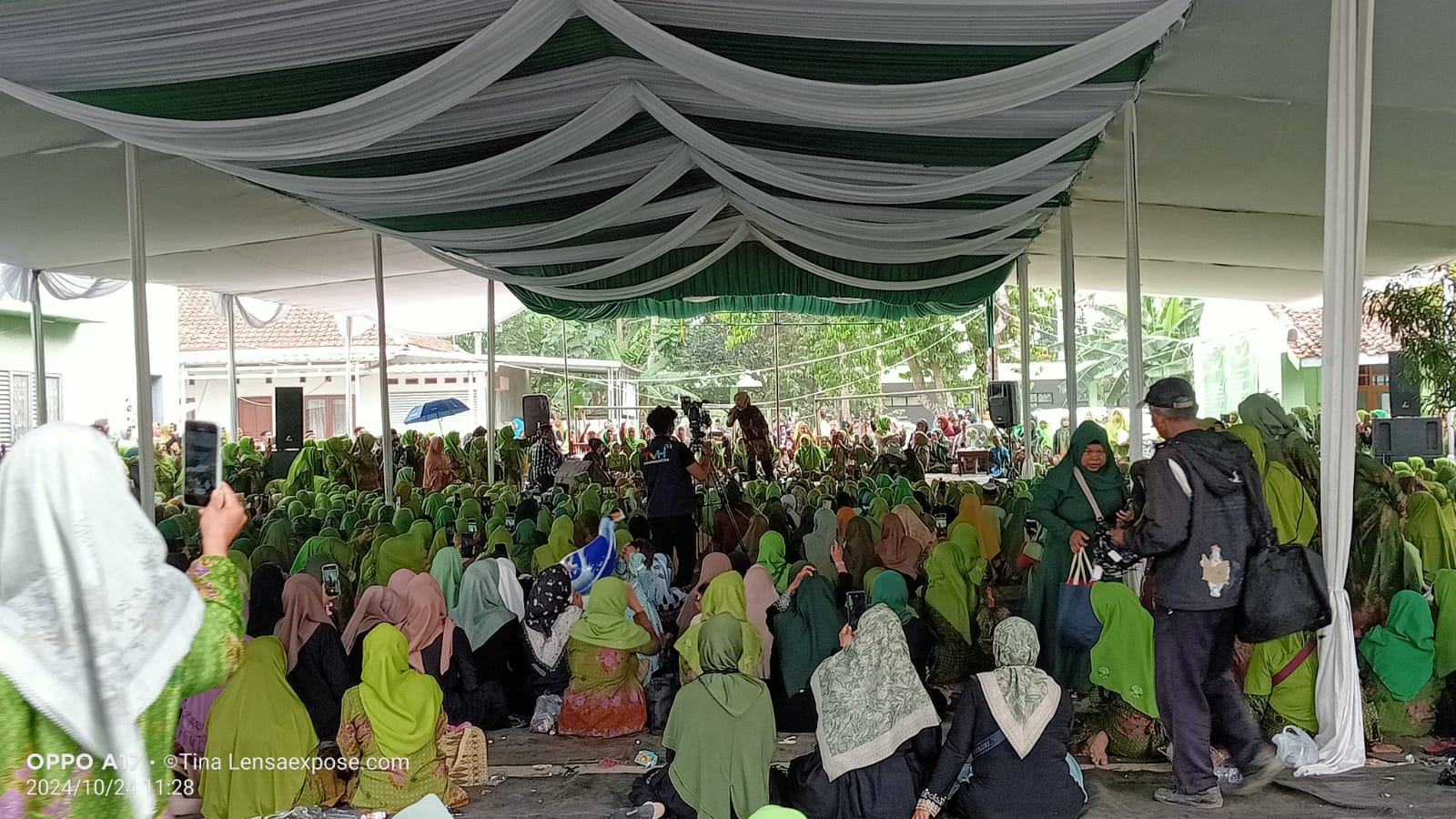Poto Ratusan Jemaah NU Kabupaten Bandung Bara
