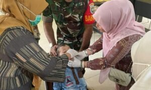 Serka Alpredho Sekenyap Babinsa Koramil 02/Lgs Laksanakan Pendampingan Posiandu Balita di Gampong Peukan Langsa