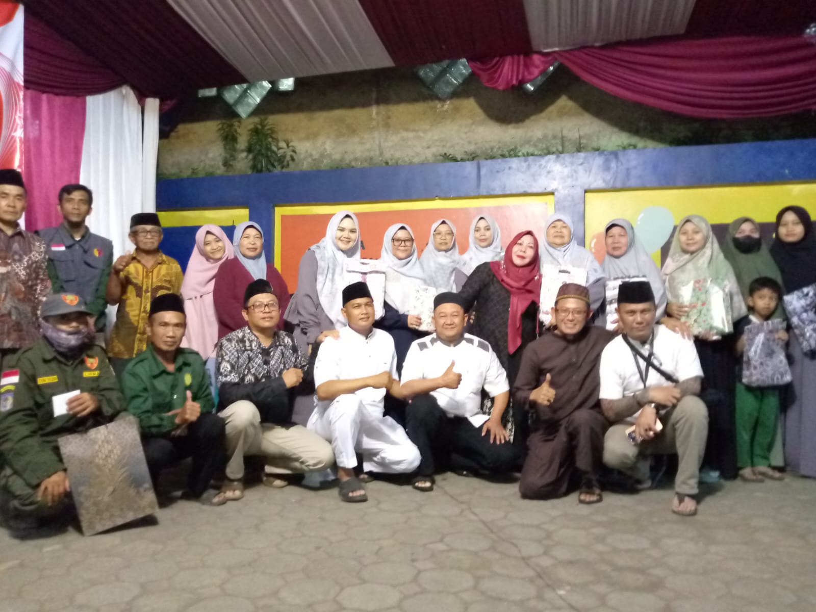 Karang Taruna Lembayung Sari Bersama MiGeboy Berbagi Santunan Guru Ngaji dalam Rangka Peringati HUT Kemerdekaan RI Ke-79.