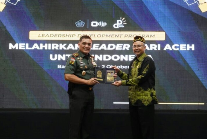 Pangdam I'M Berikan Materi Kepemimpinan dalam Leadership Development Program Kanwil DJP Aceh
