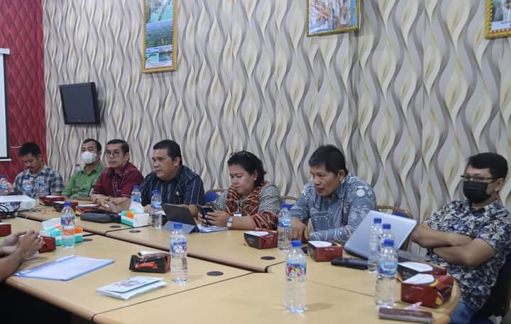 Hasil Kinerja Pemerintah Kabupaten Nias Utara Menerima Penghargaan.
