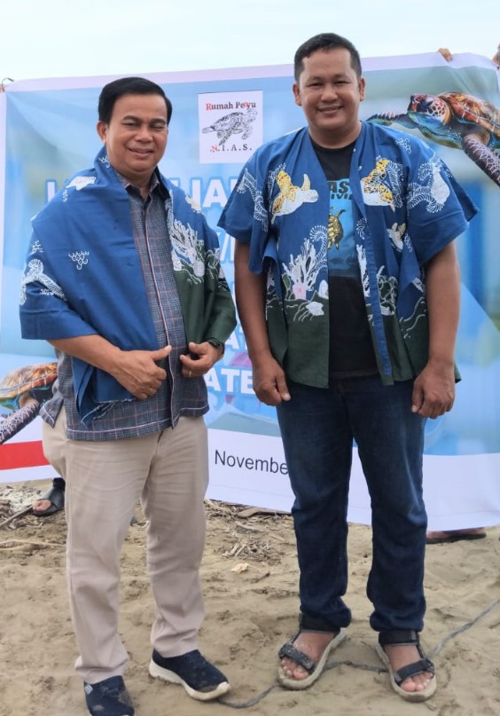Aksi Nyata Menyelamatkan Laut Lingkungan Kabupaten Nias, Paslon AFO Lepas Liar 22 Ekor "PENYU"
