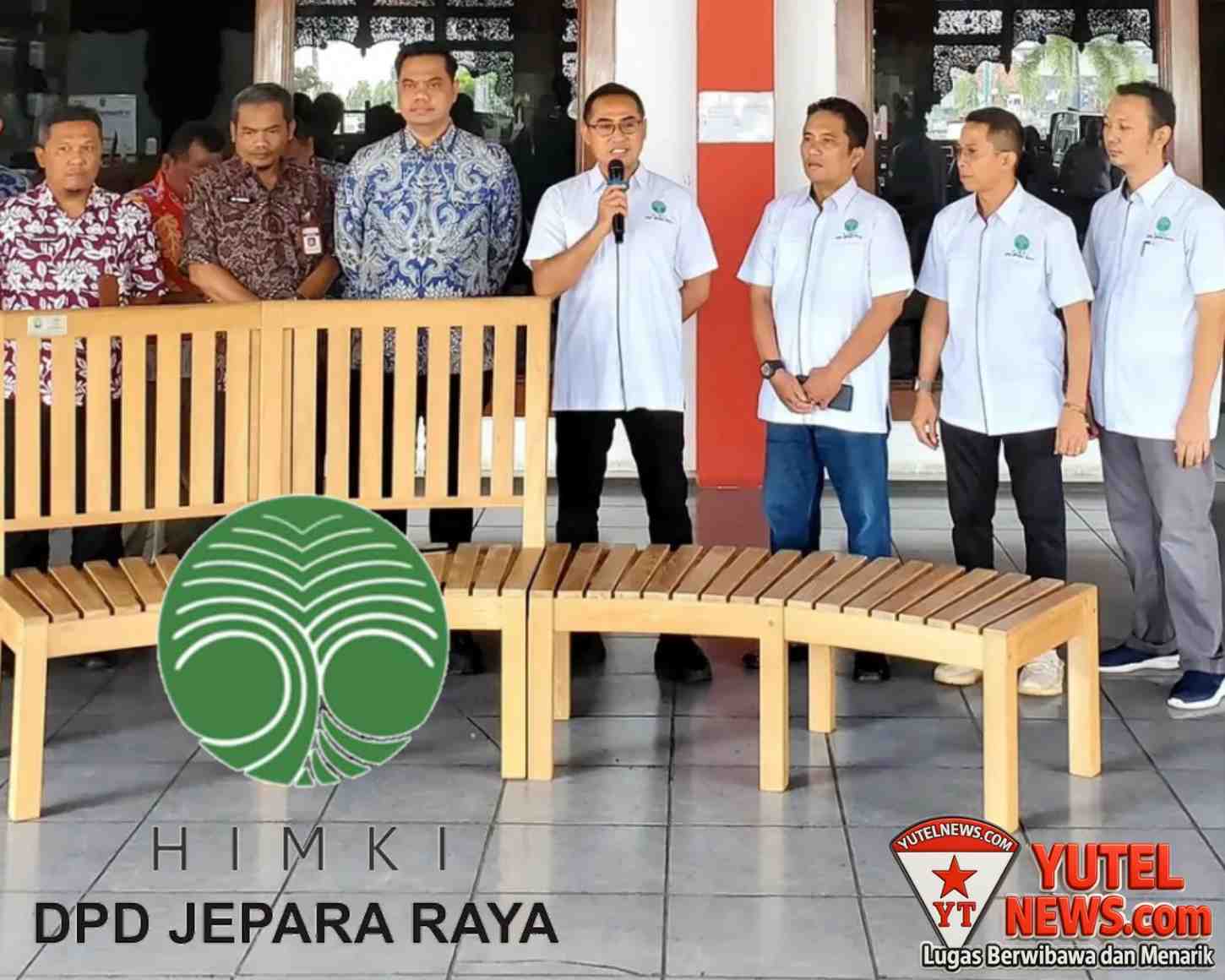 DPD HIMKI Jepara Raya Dukung Jepara Mulus dan Jepara Cantik Lewat Hibah Bangku Taman Pedestrian ala Eropa