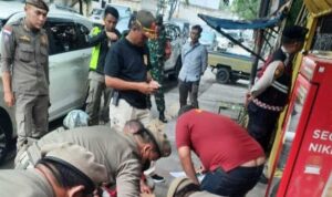 Tim Gabungan Satpol PP Kota Bandung Sita Ratusan Botol Miras dan Ribuan Obat Terlarang Ilegal Tim Gabungan Satpol PP Kota Bandung Sita Ratusan Botol Miras dan Ribuan Obat Terlarang Ilegal