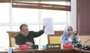 Komisi IV DPRD Batam Kembali Gelar RDPU Terkait Perselisihan Karyawan PT SGP dan PT TMT Komisi IV DPRD Batam Kembali Gelar RDPU Terkait Perselisihan Karyawan PT SGP dan PT TMT