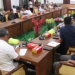 Komisi III DPRD Batam Gelar RDPU, Carikan Solusi Krisis Air Bersih di Tanjung Sengkuang dan Batu Merah Komisi III DPRD Batam Gelar RDPU, Carikan Solusi Krisis Air Bersih di Tanjung Sengkuang dan Batu Merah