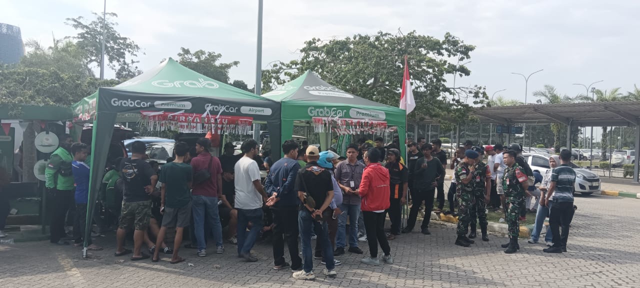 Orderan Dibatalkan Dispatcher, Ratusan Driver Online Geruduk Bandara Hang Nadim