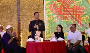 Reuni 34 Tahun SMP 1988 dan SMA 1991 Dabo Singkep, Amsakar-Li Claudia Lepas Rindu Bersama Teman dan Guru Reuni 34 Tahun SMP 1988 dan SMA 1991 Dabo Singkep, Amsakar-Li Claudia Lepas Rindu Bersama Teman dan Guru