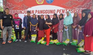 Mia Geboy Gaungkan Senam Sehat dan Berbagi Santunan Jompo,Anak Yatim, Peringatan HUT RI Ke-80 di Bojong Citepus Mia Geboy Gaungkan Senam Sehat dan Berbagi Santunan Jompo,Anak Yatim, Peringatan HUT RI Ke-80 di Bojong Citepus