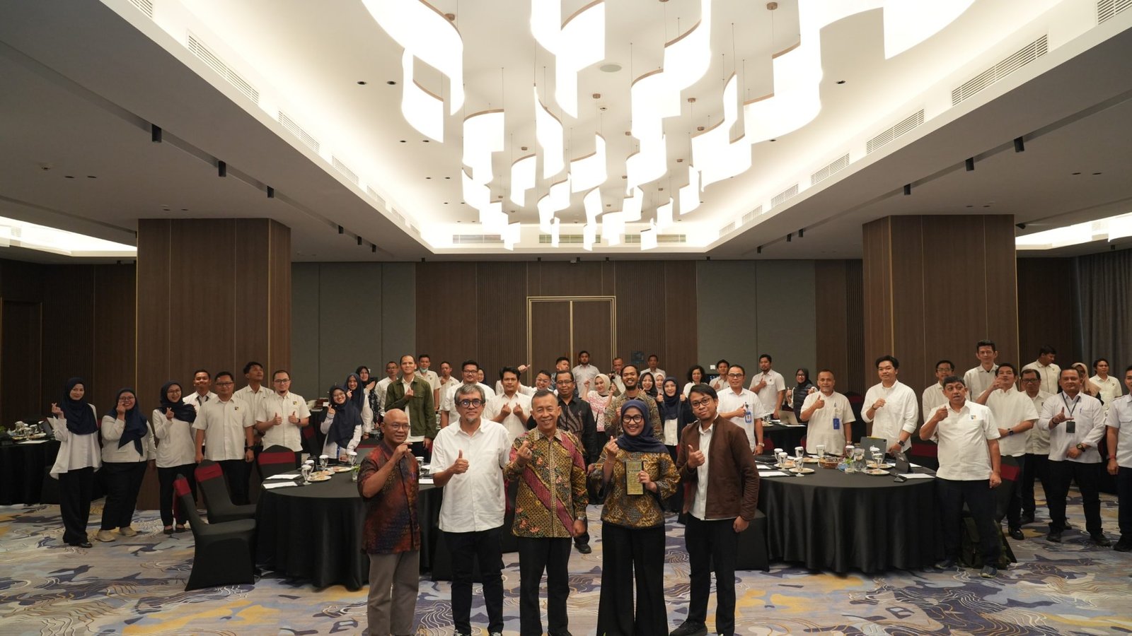 Bimtek Pengelolaan Website, BP Batam Kenalkan Inovasi Permohonan Informasi Melalui Aplikasi B-Care Bimtek Pengelolaan Website, BP Batam Kenalkan Inovasi Permohonan Informasi Melalui Aplikasi B-Care
