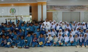 Anggota DPRD Batam Ir Suryanto Terima Audiensi Siswa SD Al Kaffah Anggota DPRD Batam Ir Suryanto Terima Audiensi Siswa SD Al Kaffah