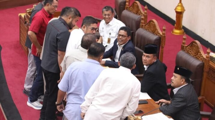 Paripurna DPRD Batam Bentuk Pansus Ranperda PSU, Djoko Mulyono Jabat Ketua dan Suryanto Jadi Wakil Ketua