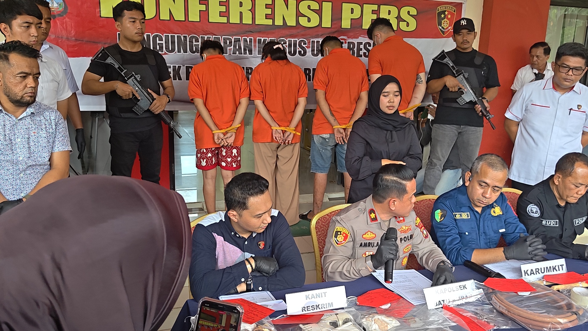 Konfers Polsek Batu Ampar : Niat Mencari Pekerjaan di Medsos Batam berujung maut, 4 Tersangka Terancam Hukuman Mati