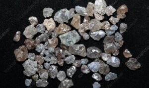 C0369163-Industrial_diamonds.jpg